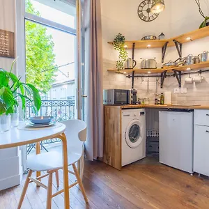 studio-clemenceau.hotels-rhonealpes.com/